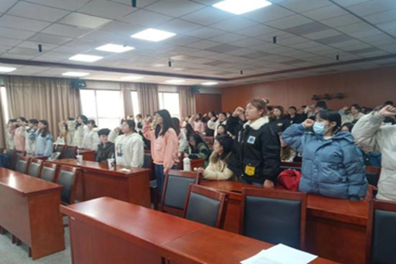28f592f308fb4dbd9fbaee885ad3fb3a.png 图片2.png